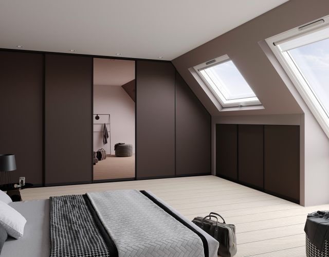 Einbauschrank mit Spiegel
